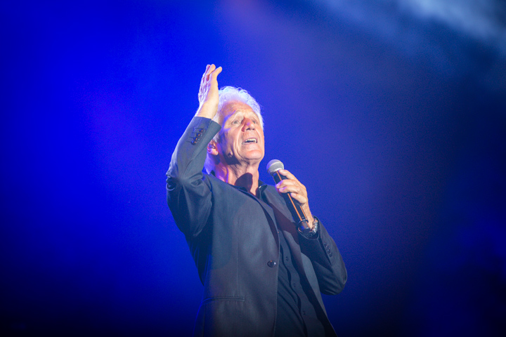 Gerard Lenorman @ Beleuvenissen 2013, picture 3, photographed by Kurt Jacobs - FrontView Magazine