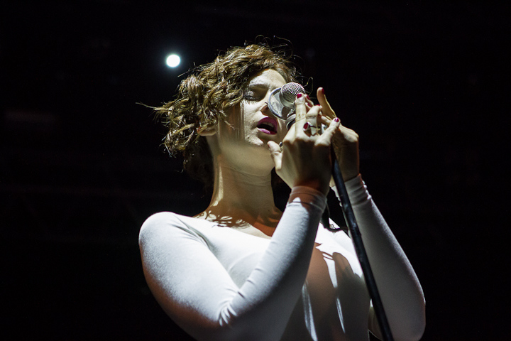 Hooverphonic @ Rock Zottegem 2013, picture 2, photographed by Dorien Goetschalckx - FrontView Magazine