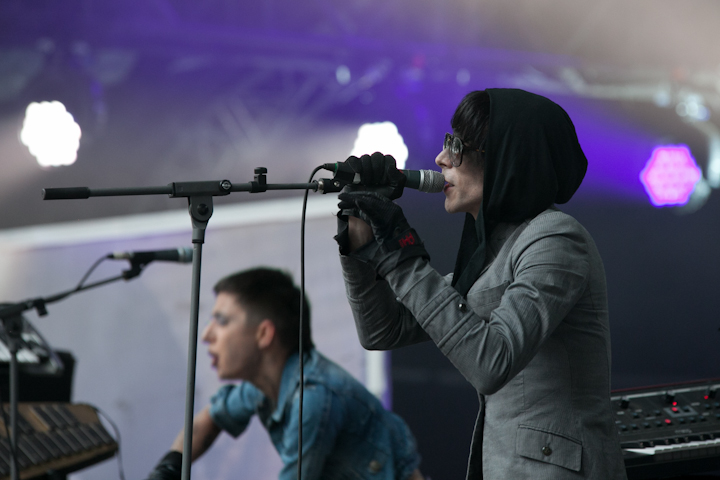 IAMX @ Les Ardentes, foto 11, foto's door Nick De Gregorio - FrontView Magazine