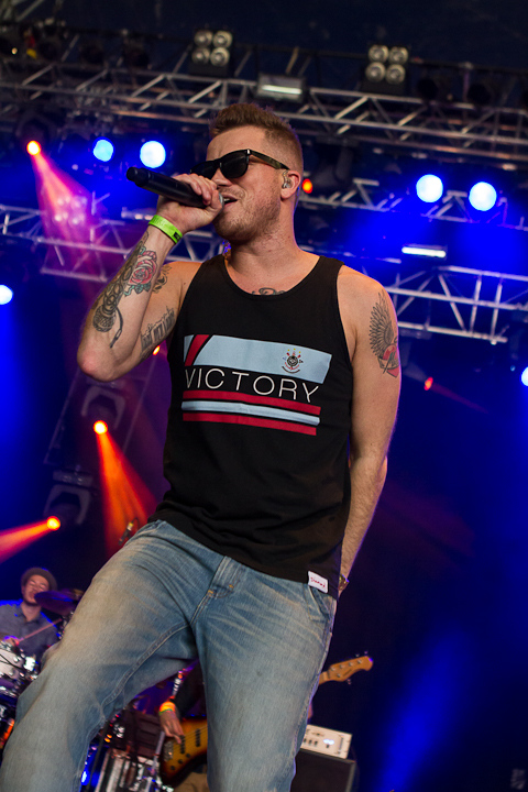 Gers Pardoel @ Rock Zottegem 2013, picture 3, photographed by Dorien Goetschalckx - FrontView Magazine