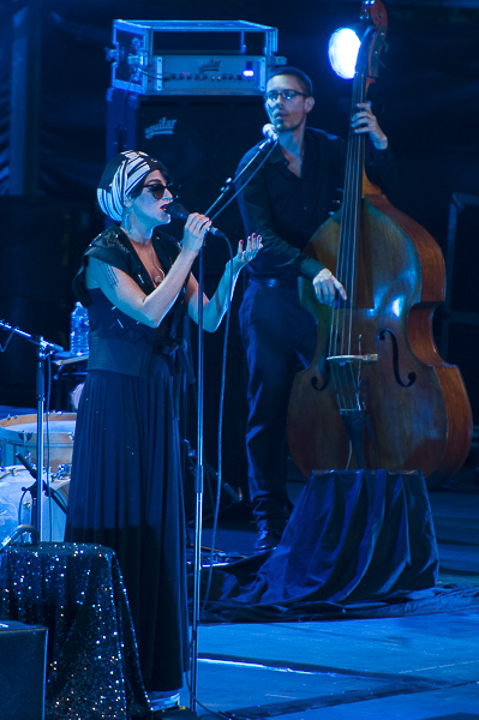 Melody Gardot @ Rivierenhof, foto 3, foto's door steven.stausens - FrontView Magazine