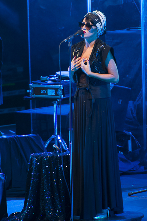 Melody Gardot @ Rivierenhof, foto 7, foto's door steven.stausens - FrontView Magazine