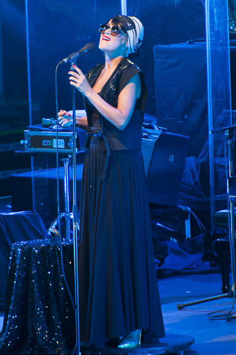 Melody Gardot @ Rivierenhof, foto 50, foto's door steven.stausens - FrontView Magazine