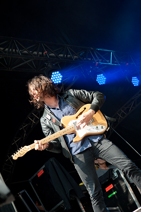 The Maccabees @ Les Ardentes, picture 1, photographed by FrontView Magazine