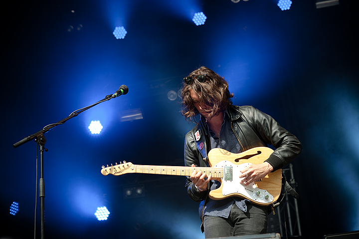The Maccabees @ Les Ardentes, picture 2, photographed by FrontView Magazine