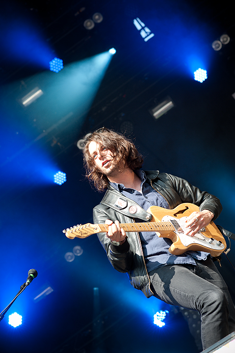 The Maccabees @ Les Ardentes, picture 3, photographed by FrontView Magazine