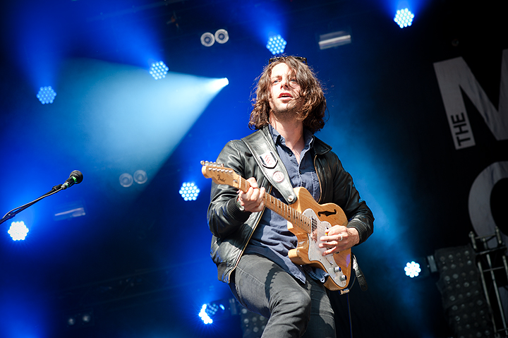The Maccabees @ Les Ardentes, picture 7, photographed by FrontView Magazine