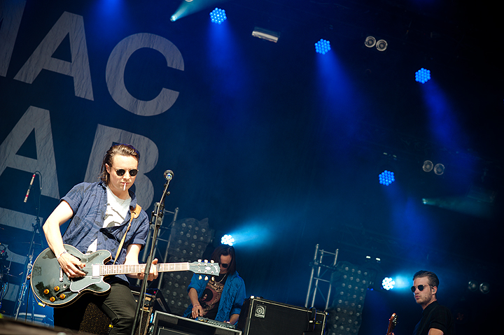 The Maccabees @ Les Ardentes, picture 11, photographed by FrontView Magazine
