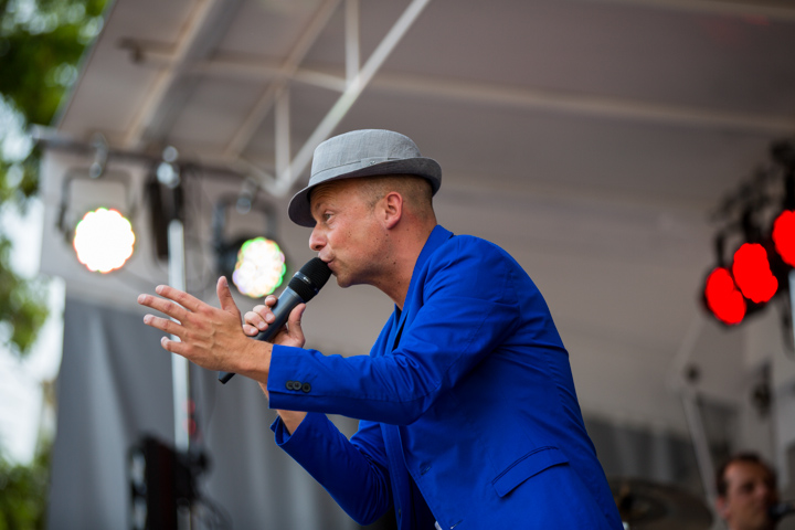 Wim Leys @ Vlaanderen Zingt Steenokkerzeel, picture 2, photographed by Kurt Jacobs - FrontView Magazine