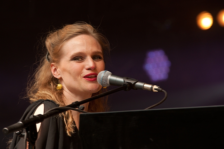 An Pierle Les Ardentes 2013, picture 3, photographed by Philippe Janssens - FrontView Magazine