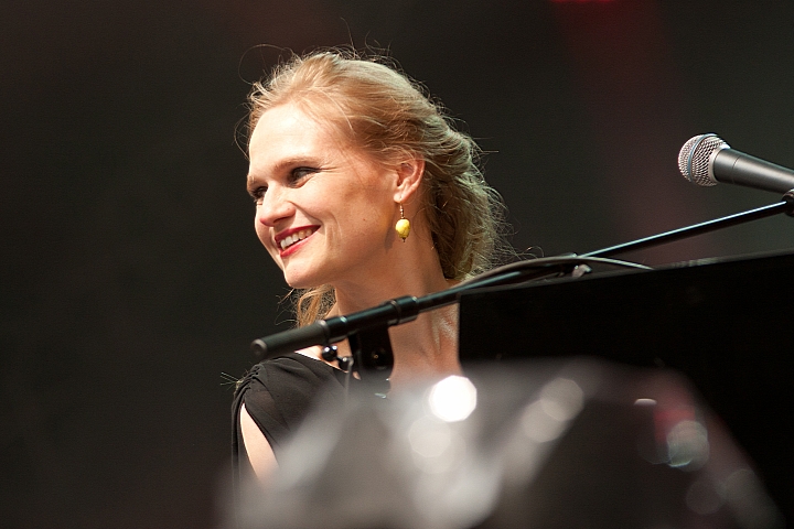 An Pierle Les Ardentes 2013, picture 24, photographed by Philippe Janssens - FrontView Magazine