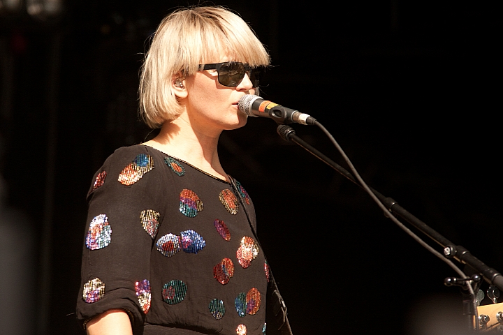 The Ravionettes Les Ardentes 2013, picture 10, photographed by Philippe Janssens - FrontView Magazine