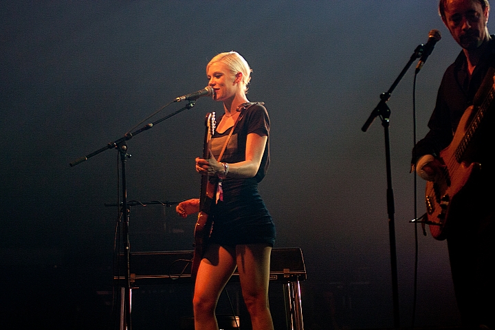 Trixie Whitley Les Ardentes 2013, picture 10, photographed by Philippe Janssens - FrontView Magazine