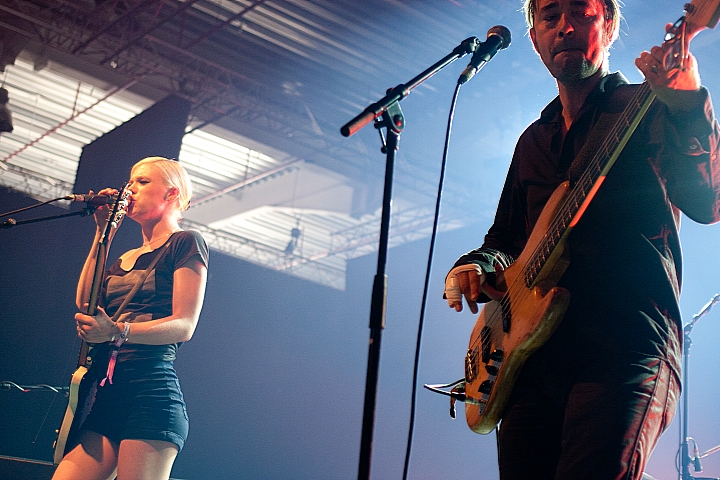 Trixie Whitley Les Ardentes 2013, picture 16, photographed by Philippe Janssens - FrontView Magazine