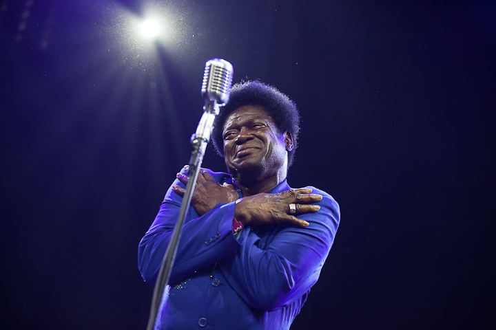 Charles Bradley and his Extraordinaires @ Dour 2013, picture 1, photographed by Dorien Goetschalckx - FrontView Magazine
