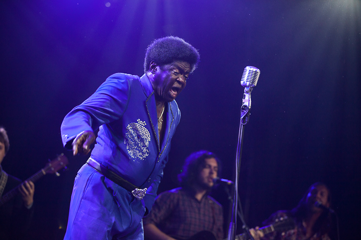 Charles Bradley and his Extraordinaires @ Dour 2013, picture 7, photographed by Dorien Goetschalckx - FrontView Magazine