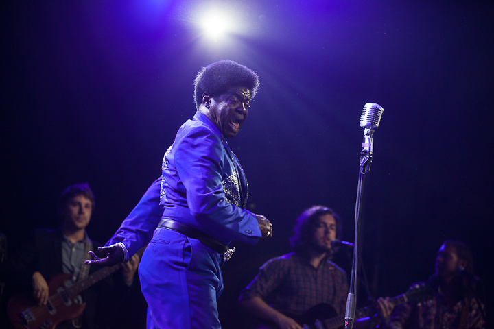 Charles Bradley and his Extraordinaires @ Dour 2013, picture 9, photographed by Dorien Goetschalckx - FrontView Magazine
