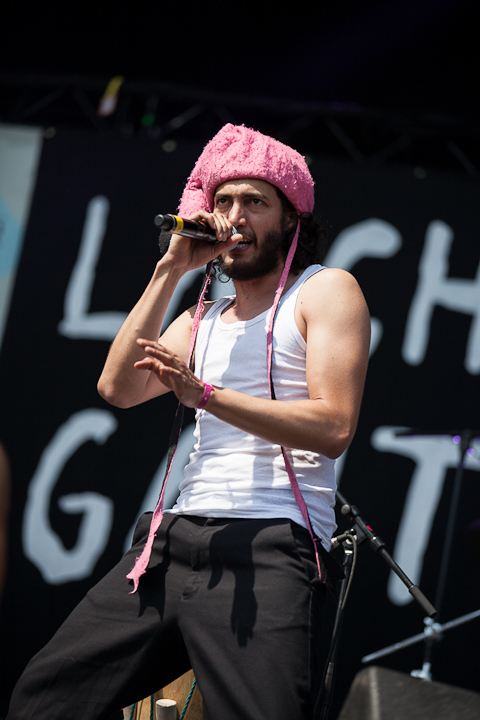 La Chiva Gantiva @ Dour 2013, picture 1, photographed by Dorien Goetschalckx - FrontView Magazine