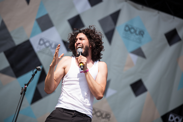 La Chiva Gantiva @ Dour 2013, picture 8, photographed by Dorien Goetschalckx - FrontView Magazine