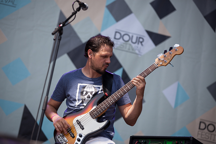 La Chiva Gantiva @ Dour 2013, picture 12, photographed by Dorien Goetschalckx - FrontView Magazine