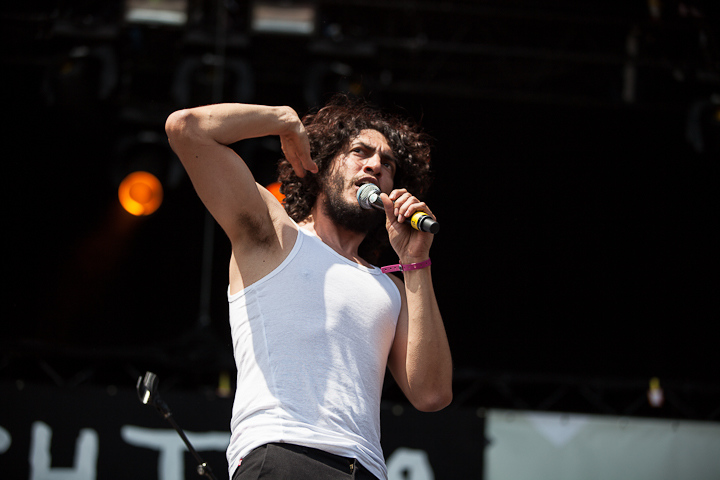 La Chiva Gantiva @ Dour 2013, picture 15, photographed by Dorien Goetschalckx - FrontView Magazine