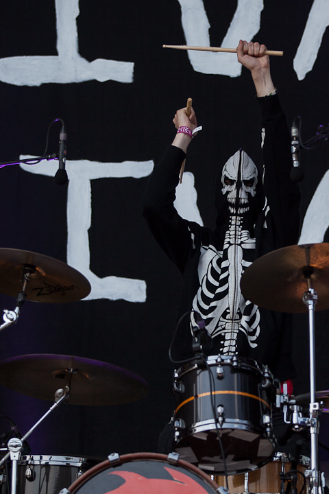 La Chiva Gantiva @ Dour 2013, picture 19, photographed by Dorien Goetschalckx - FrontView Magazine
