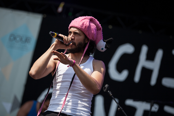La Chiva Gantiva @ Dour 2013, picture 21, photographed by Dorien Goetschalckx - FrontView Magazine