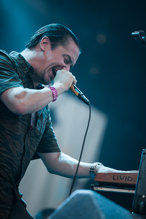 Tomahawk @ Dour 2013, picture 8, photographed by Dorien Goetschalckx - FrontView Magazine
