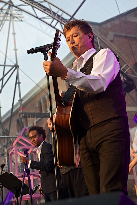 Vlaanderen Muziekland - Opnames @ Haacht, picture 1, photographed by James Van Roosbroeck - FrontView Magazine