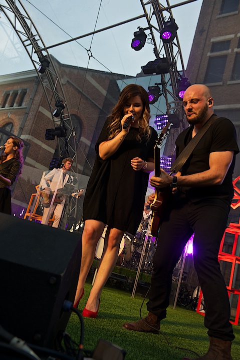 Vlaanderen Muziekland - Opnames @ Haacht, picture 3, photographed by James Van Roosbroeck - FrontView Magazine