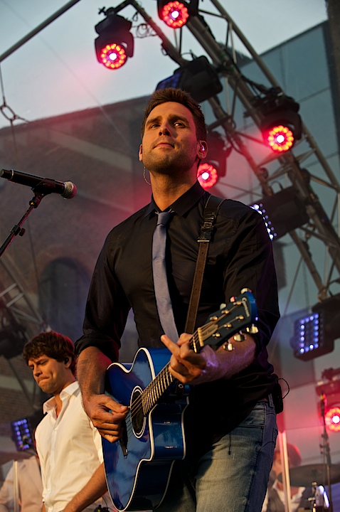 Vlaanderen Muziekland - Opnames @ Haacht, picture 5, photographed by James Van Roosbroeck - FrontView Magazine