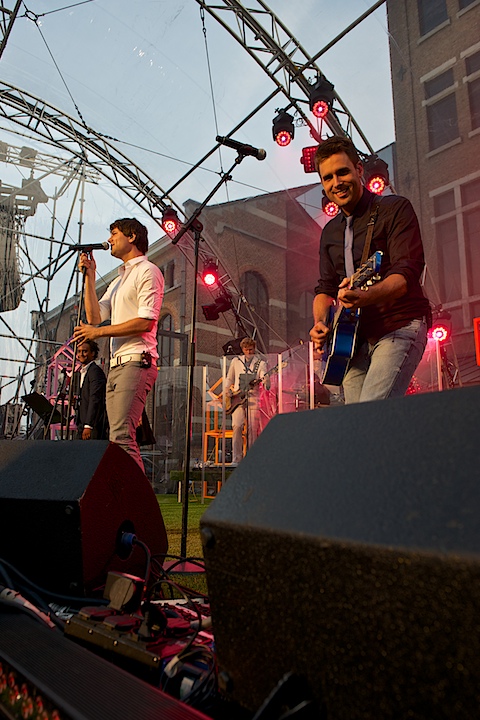 Vlaanderen Muziekland - Opnames @ Haacht, picture 10, photographed by James Van Roosbroeck - FrontView Magazine