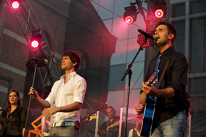 Vlaanderen Muziekland - Opnames @ Haacht, picture 13, photographed by James Van Roosbroeck - FrontView Magazine