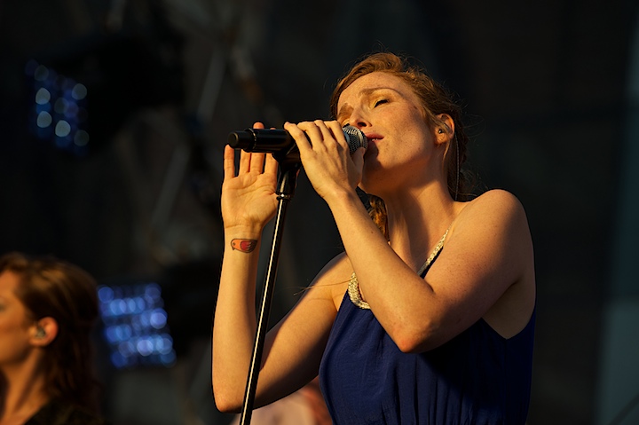 Vlaanderen Muziekland - Opnames @ Haacht, picture 18, photographed by James Van Roosbroeck - FrontView Magazine