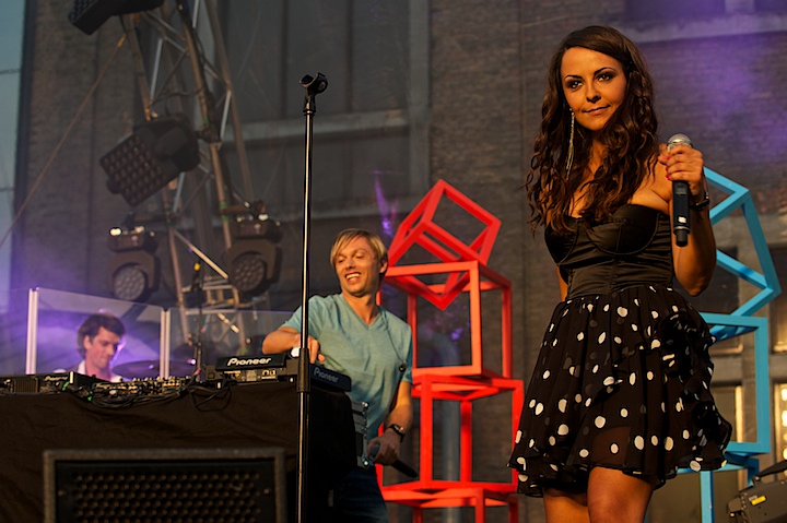 Vlaanderen Muziekland - Opnames @ Haacht, picture 20, photographed by James Van Roosbroeck - FrontView Magazine