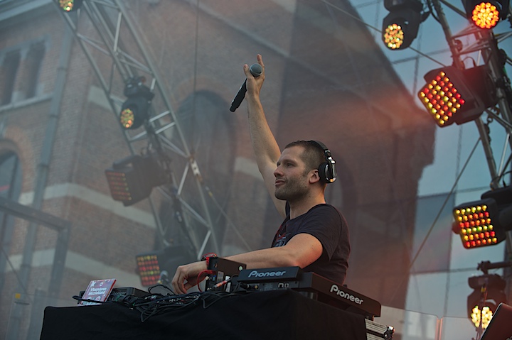 Vlaanderen Muziekland - Opwarming DJ Dimitri @ Haacht, picture 33, photographed by James Van Roosbroeck - FrontView Magazine