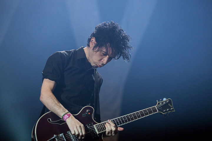 Yeah Yeah Yeahs @ Dour 2013, picture 3, photographed by Dorien Goetschalckx - FrontView Magazine