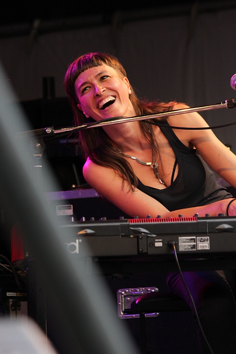 Eva De Roovere @ Beleuvenissen 2013, foto 7, foto's door Heidi Elen - FrontView Magazine