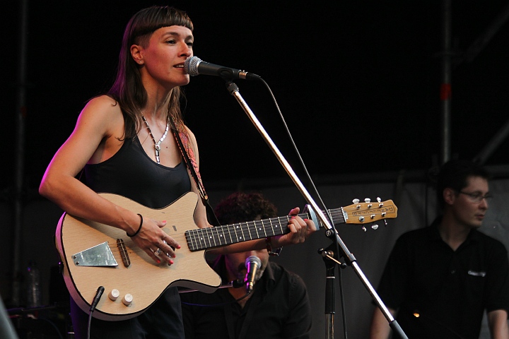 Eva De Roovere @ Beleuvenissen 2013, foto 10, foto's door Heidi Elen - FrontView Magazine