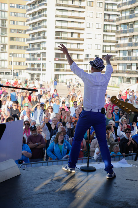 Wim Leys & @ Fundum Vlaanderen Zingt - De Panne, picture 1, photographed by Gino Verhulst - FrontView Magazine