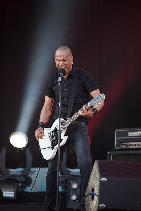 Danko Jones @ Dour 2013, picture 20, photographed by Dorien Goetschalckx - FrontView Magazine