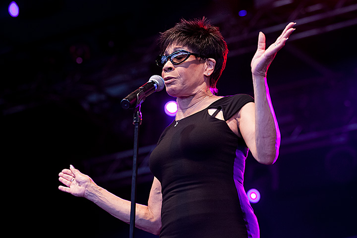 Bettye LaVette @ Blues Peer 2013, picture 12, photographed by Jurgen Aerts - FrontView Magazine
