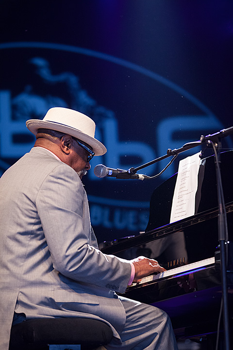 Heritage Blues Orchestra @ Blues Peer 2013, picture 21, photographed by Jurgen Aerts - FrontView Magazine
