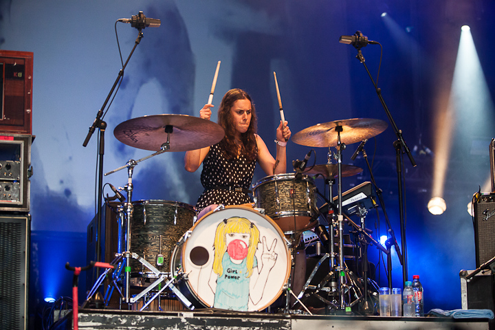 Kate Nash @ Dour 2013, picture 4, photographed by Dorien Goetschalckx - FrontView Magazine