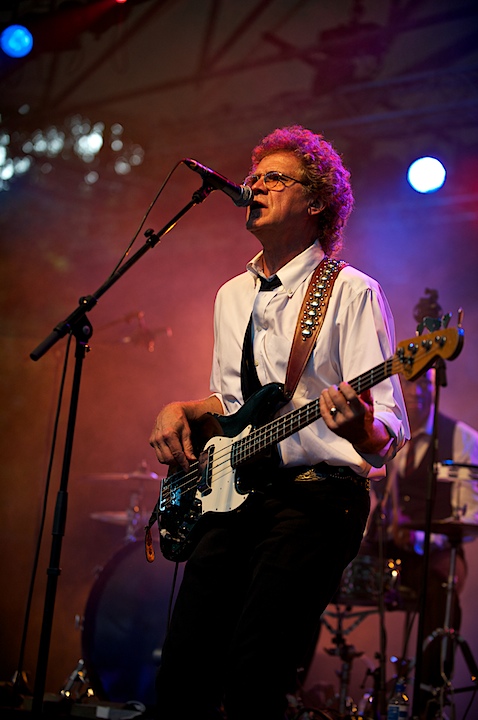 Richard Thompson @ OLT Rivierenhof, picture 12, photographed by James Van Roosbroeck - FrontView Magazine