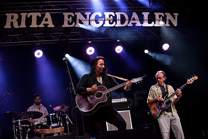 Rita Engedalen @ Blues Peer 2013, picture 18, photographed by Jurgen Aerts - FrontView Magazine