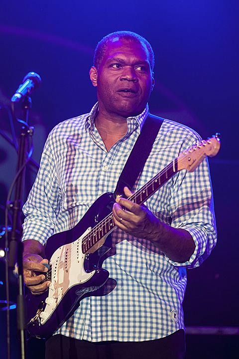 The Robert Cray Band @ Blues Peer 2013, picture 1, photographed by Jurgen Aerts - FrontView Magazine