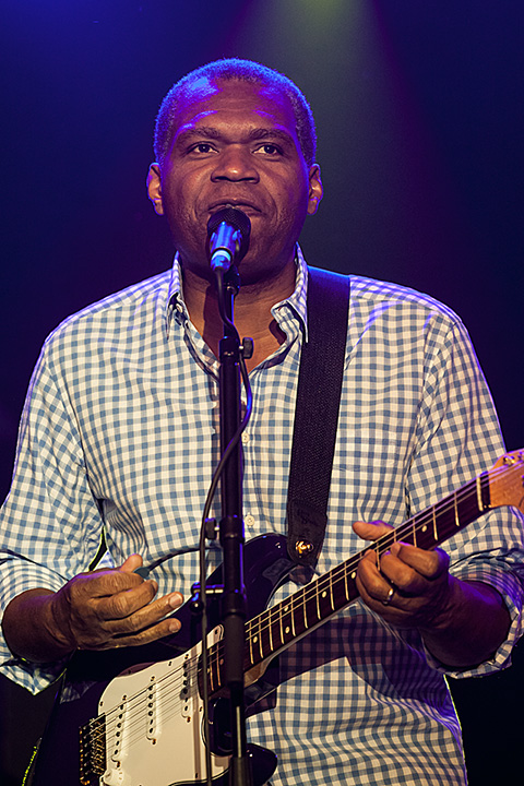 The Robert Cray Band @ Blues Peer 2013, picture 6, photographed by Jurgen Aerts - FrontView Magazine
