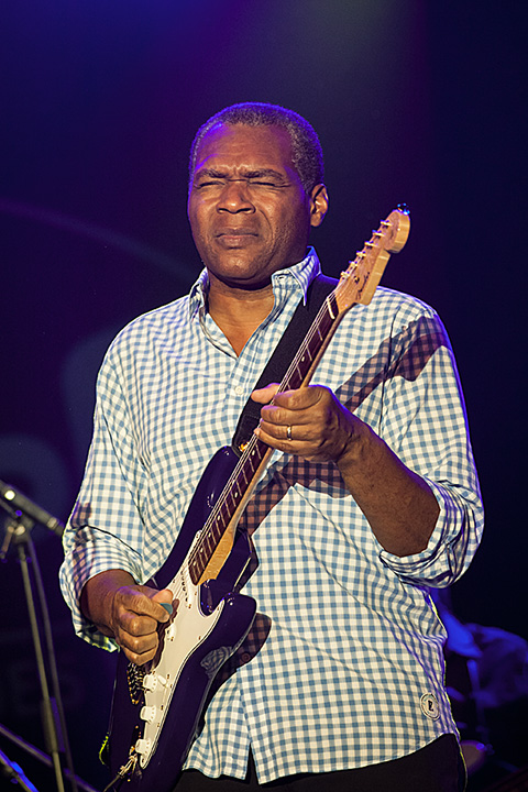 The Robert Cray Band @ Blues Peer 2013, picture 9, photographed by Jurgen Aerts - FrontView Magazine