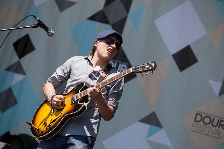 Yew @ Dour 2013, picture 2, photographed by Dorien Goetschalckx - FrontView Magazine